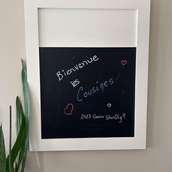 Bienvenue les Cousines welcome chalkboard from 2023 reunion